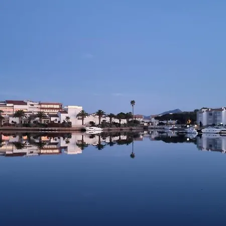 Maison De Unique, Au Bord De La Mer, Proche Plages *
